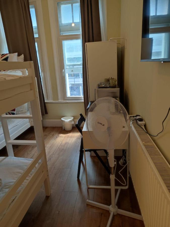 Room At 264 London Bagian luar foto